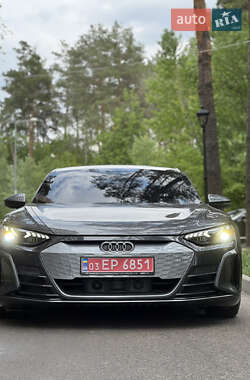 Ліфтбек Audi e-tron GT 2022 в 