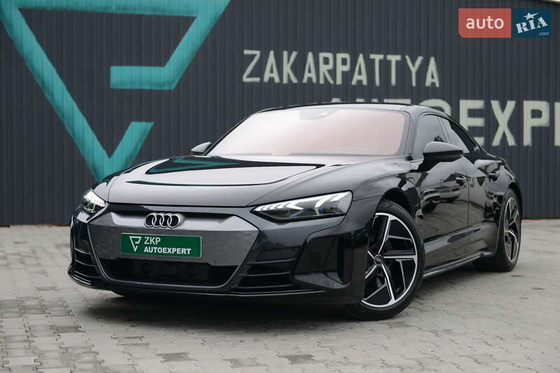 Ліфтбек Audi e-tron GT 2021 в 