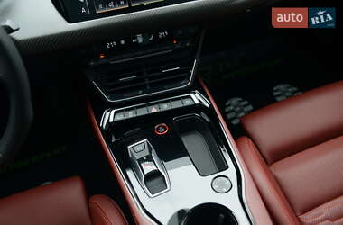 Ліфтбек Audi e-tron GT 2021 в 