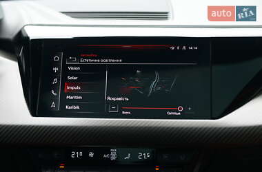 Ліфтбек Audi e-tron GT 2021 в 