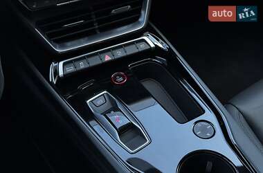 Лифтбек Audi e-tron GT 2022 в 