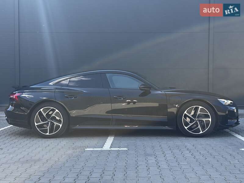 Лифтбек Audi e-tron GT 2022 в Черновцах