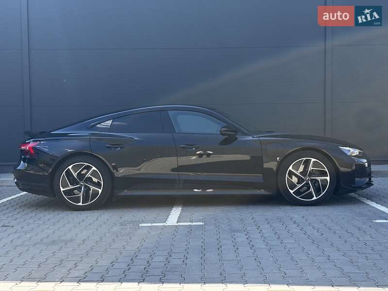 Лифтбек Audi e-tron GT 2022 в Черновцах