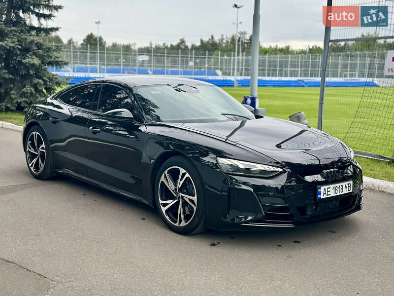 Лифтбек Audi e-tron GT 2024 в Киеве