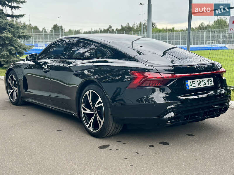 Лифтбек Audi e-tron GT 2024 в Киеве