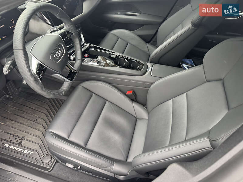 Лифтбек Audi e-tron GT 2024 в Киеве