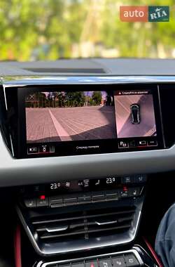 Лифтбек Audi e-tron GT 2022 в 