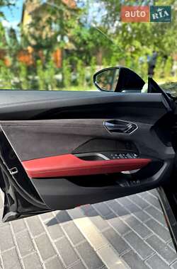 Лифтбек Audi e-tron GT 2022 в 