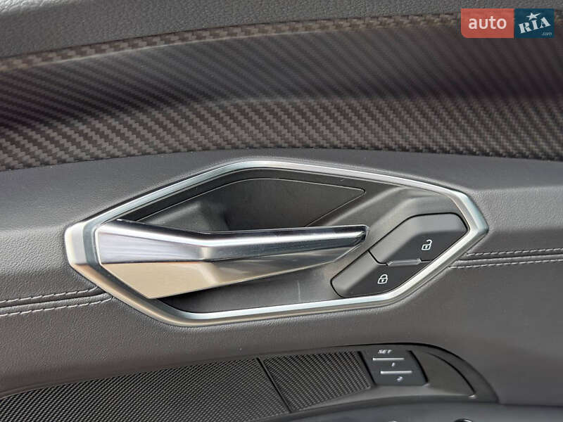 Лифтбек Audi e-tron GT 2023 в Кривом Роге