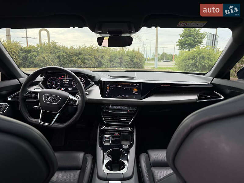 Лифтбек Audi e-tron GT 2023 в Кривом Роге