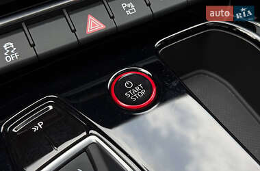Лифтбек Audi e-tron GT 2023 в 