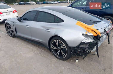 Ліфтбек Audi e-tron GT 2022 в 