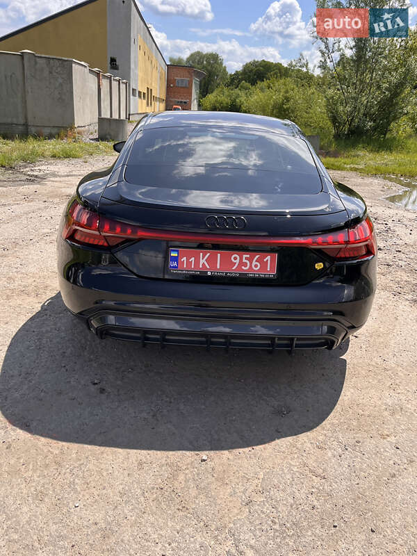 Лифтбек Audi e-tron GT 2023 в Киеве