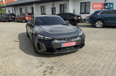 Лифтбек Audi e-tron GT 2021 в 