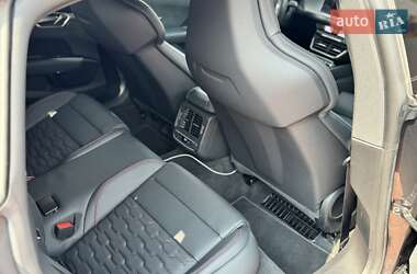 Лифтбек Audi e-tron GT 2022 в 