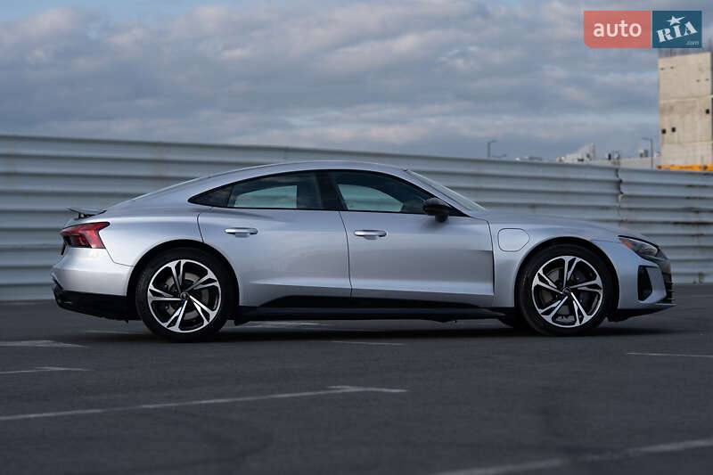 Лифтбек Audi e-tron GT 2021 в Львове