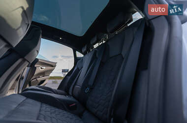 Лифтбек Audi e-tron GT 2021 в 