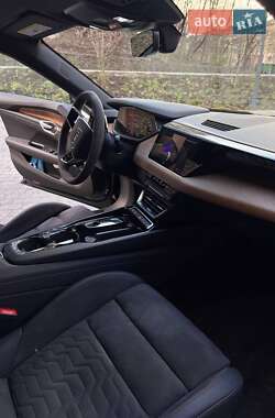 Лифтбек Audi e-tron GT 2022 в 
