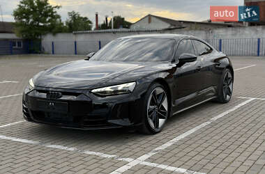 Лифтбек Audi e-tron GT 2021 в 