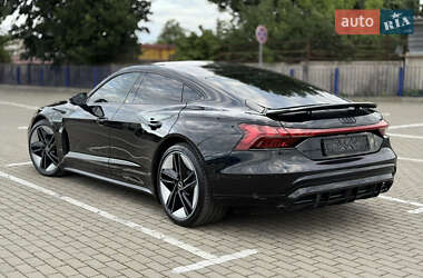 Лифтбек Audi e-tron GT 2021 в 