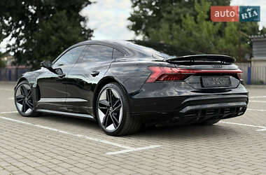 Лифтбек Audi e-tron GT 2021 в 