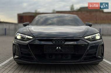 Лифтбек Audi e-tron GT 2021 в 