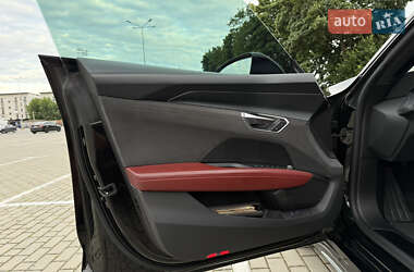 Лифтбек Audi e-tron GT 2021 в 
