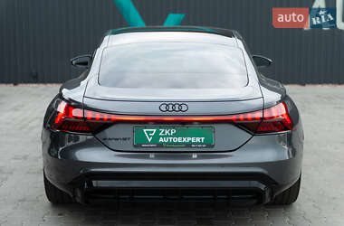 Лифтбек Audi e-tron GT 2021 в 