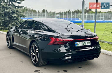 Лифтбек Audi e-tron GT 2024 в 