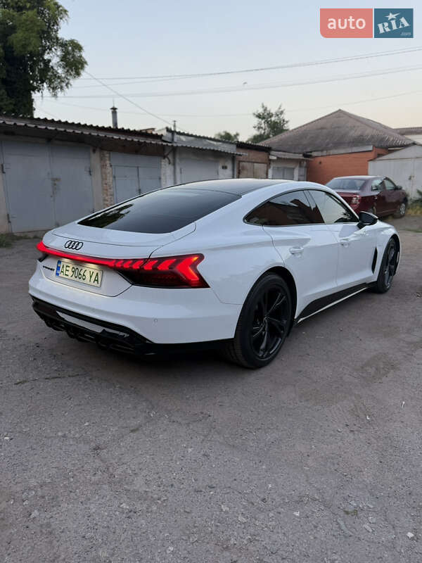 Ліфтбек Audi e-tron GT 2021 в Дніпрі