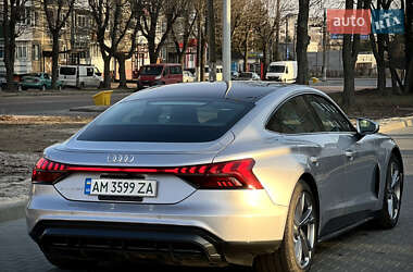 Лифтбек Audi e-tron GT 2022 в 