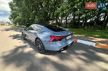 Лифтбек Audi e-tron GT 2022 в 