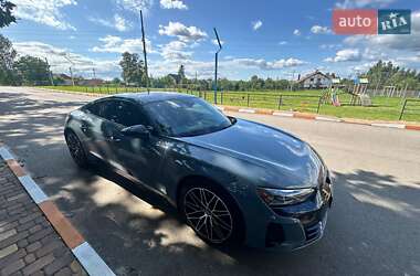 Лифтбек Audi e-tron GT 2022 в 