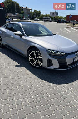 Ліфтбек Audi e-tron GT 2021 в 