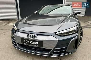 Ліфтбек Audi e-tron GT 2021 в 