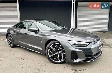 Ліфтбек Audi e-tron GT 2021 в 