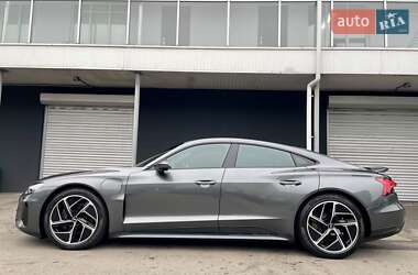 Ліфтбек Audi e-tron GT 2021 в 