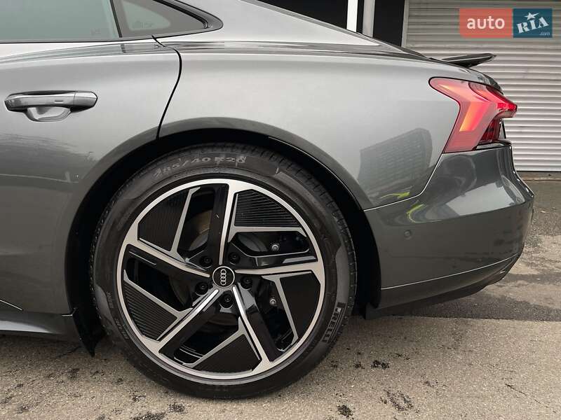 Лифтбек Audi e-tron GT 2021 в Киеве