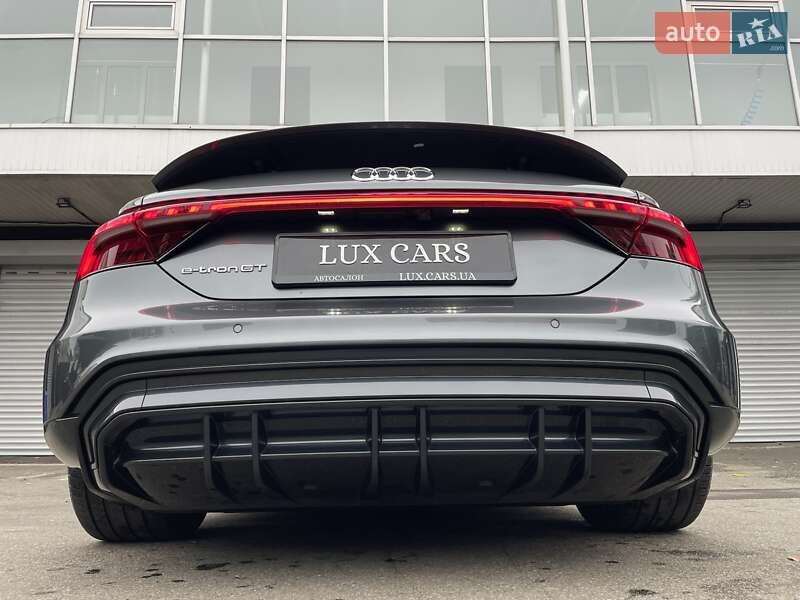 Лифтбек Audi e-tron GT 2021 в Киеве