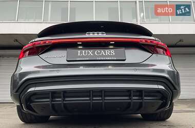 Ліфтбек Audi e-tron GT 2021 в 