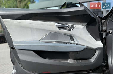 Лифтбек Audi e-tron GT 2022 в 