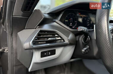 Лифтбек Audi e-tron GT 2022 в 