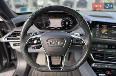 Лифтбек Audi e-tron GT 2022 в 