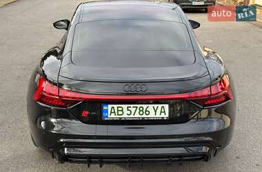 Ліфтбек Audi e-tron GT 2021 в 