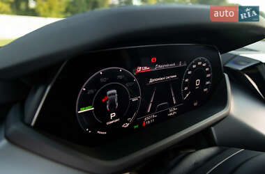Лифтбек Audi e-tron GT 2022 в 