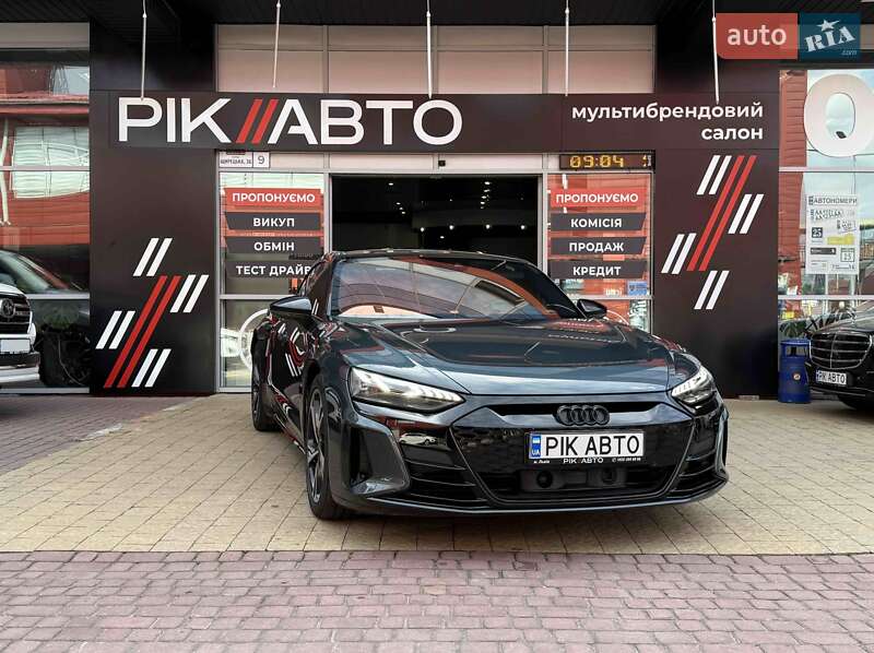 Ліфтбек Audi e-tron GT 2022 в 