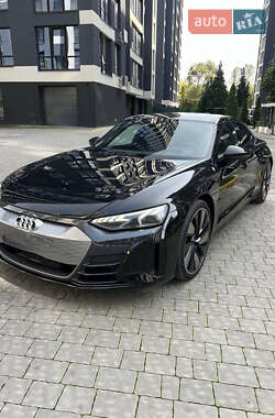Лифтбек Audi e-tron GT 2021 в 