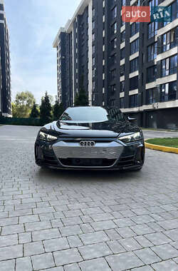 Лифтбек Audi e-tron GT 2021 в 
