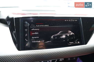 Ліфтбек Audi e-tron GT 2021 в 