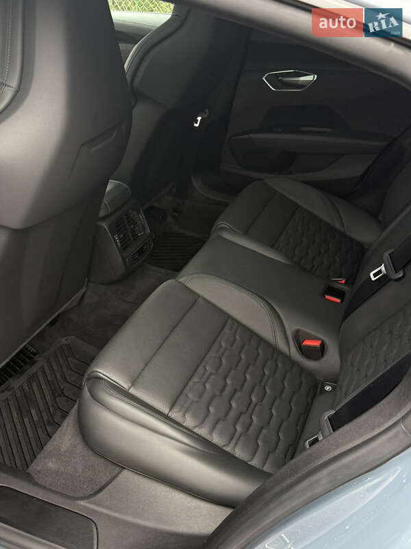 Лифтбек Audi e-tron GT 2021 в Тернополе